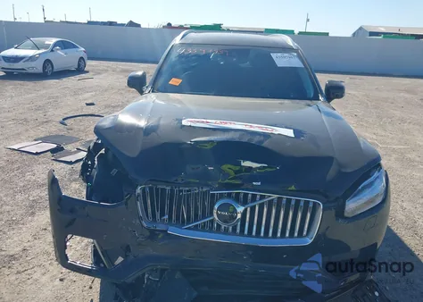 2022 Volvo Xc90 T6 Inscription 6 Passenger z USA, uszkodzony, nr VIN YV4A221L3N1836399